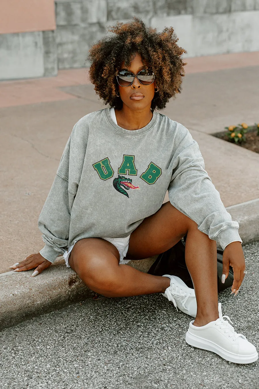 ALABAMA AT BIRMINGHAM BLAZERS PLAY THE GAME FADED WASH PULLOVER