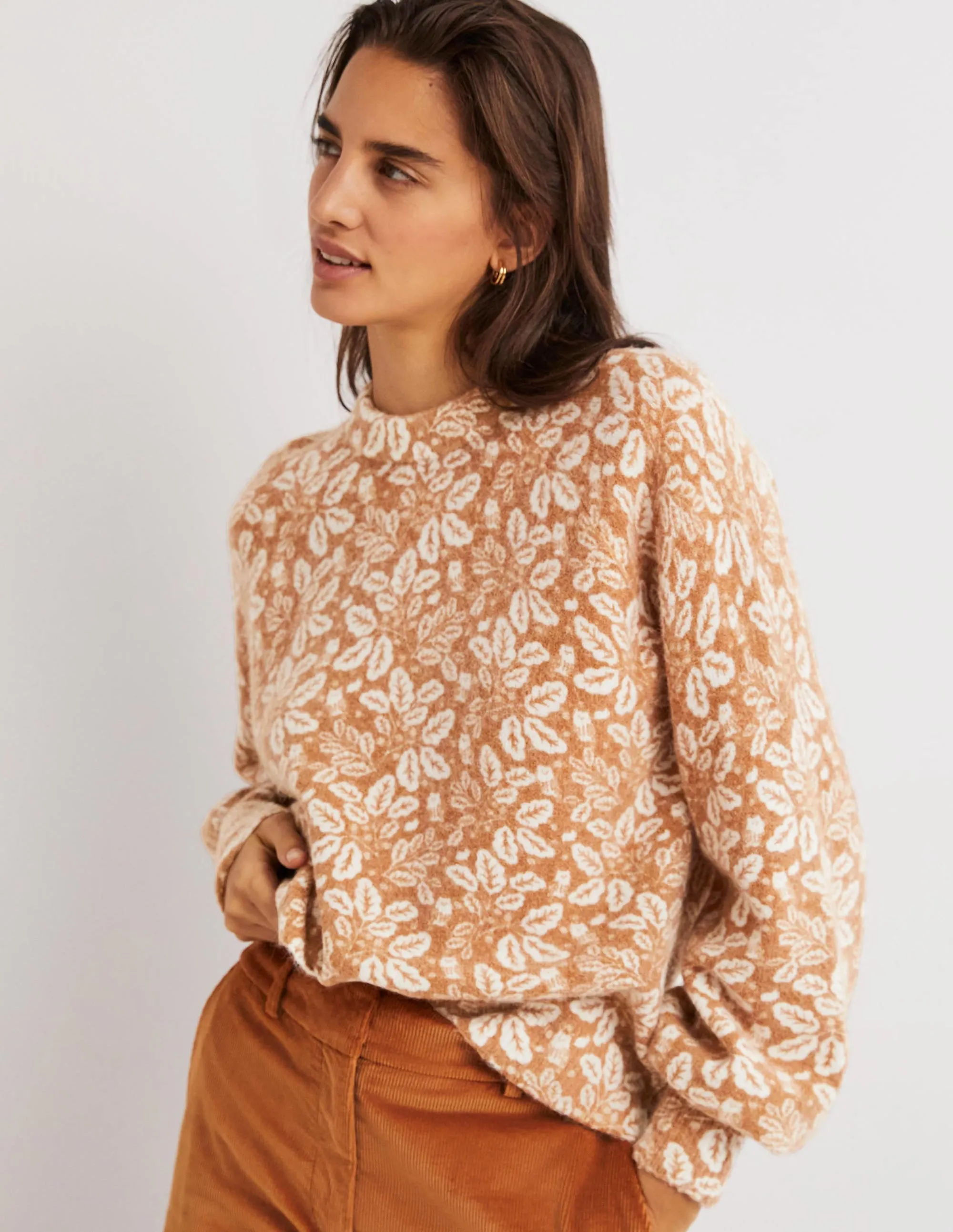 Blouson Sleeve Fluffy Jumper-Assam Brown, Acorn Leaf