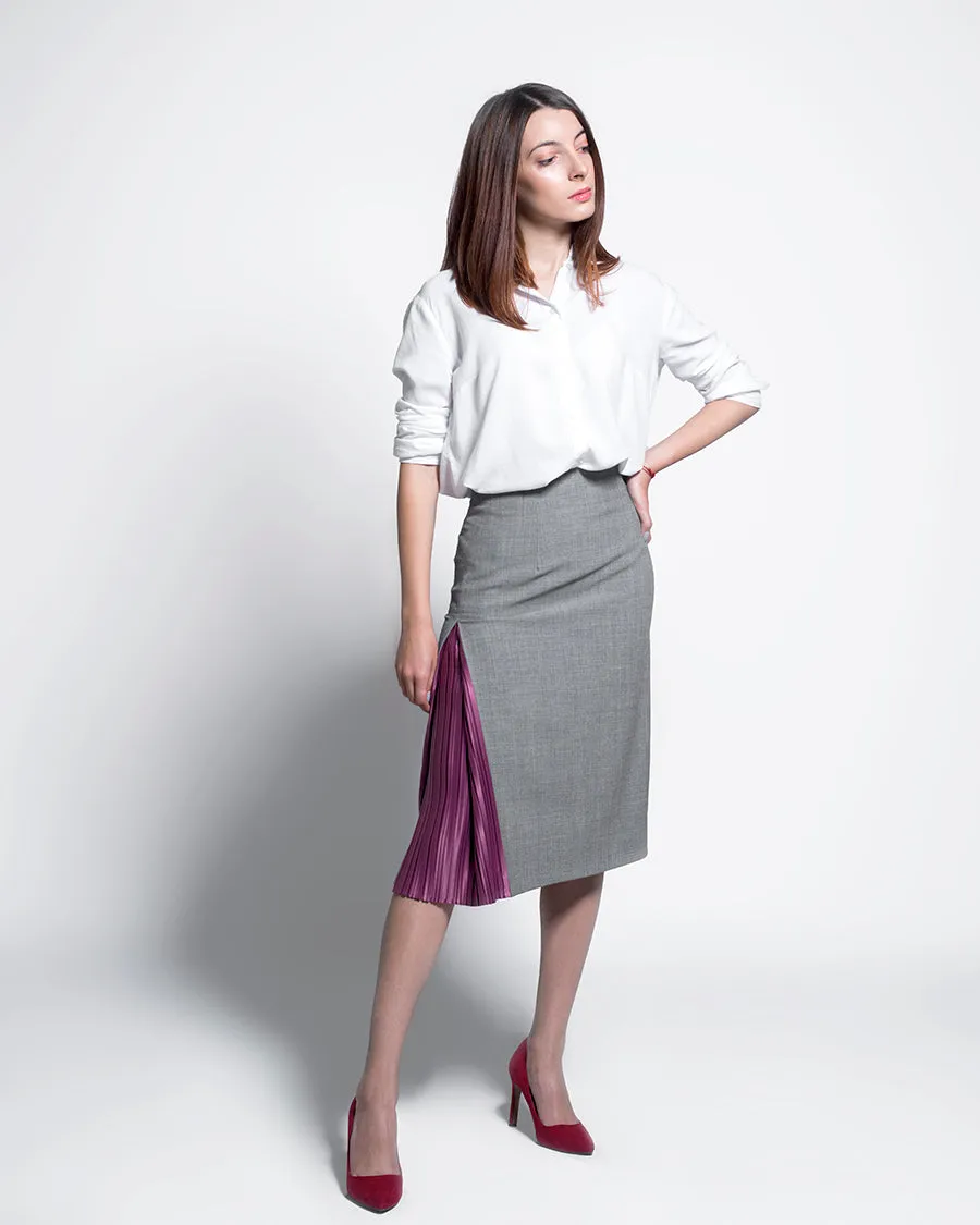 Classic Skirt With Pleated Detail