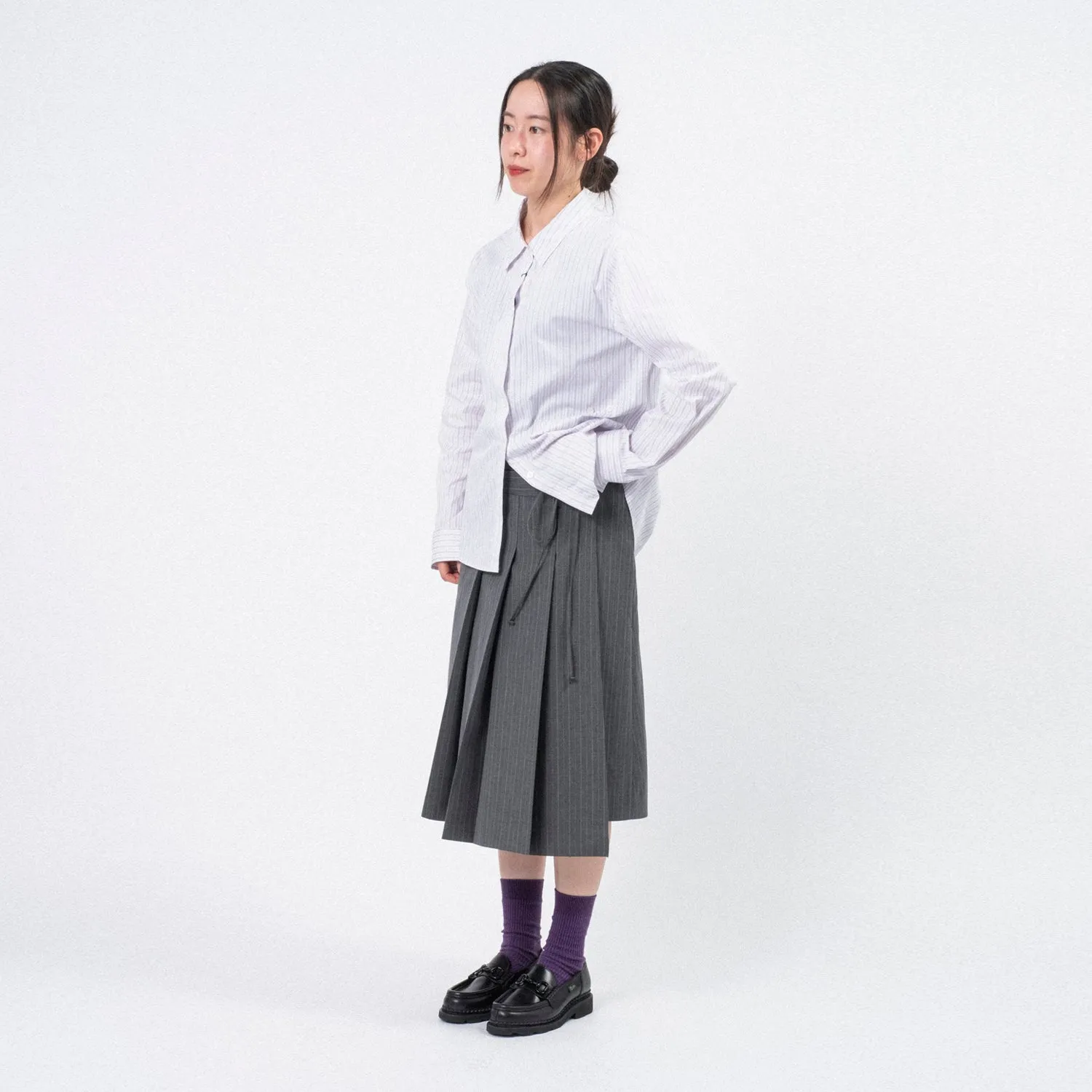 [DUNST] RIBBONED PLEATS SKIRT _ GREY STRIPE