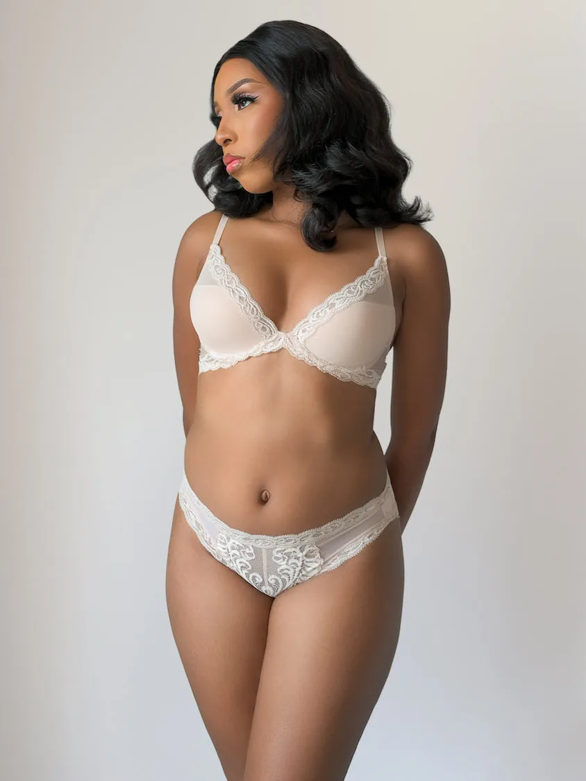 Feathers Contour Plunge Bra