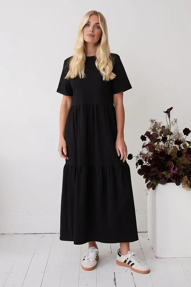 Fika Harlow Black T-Shirt Midi Dress