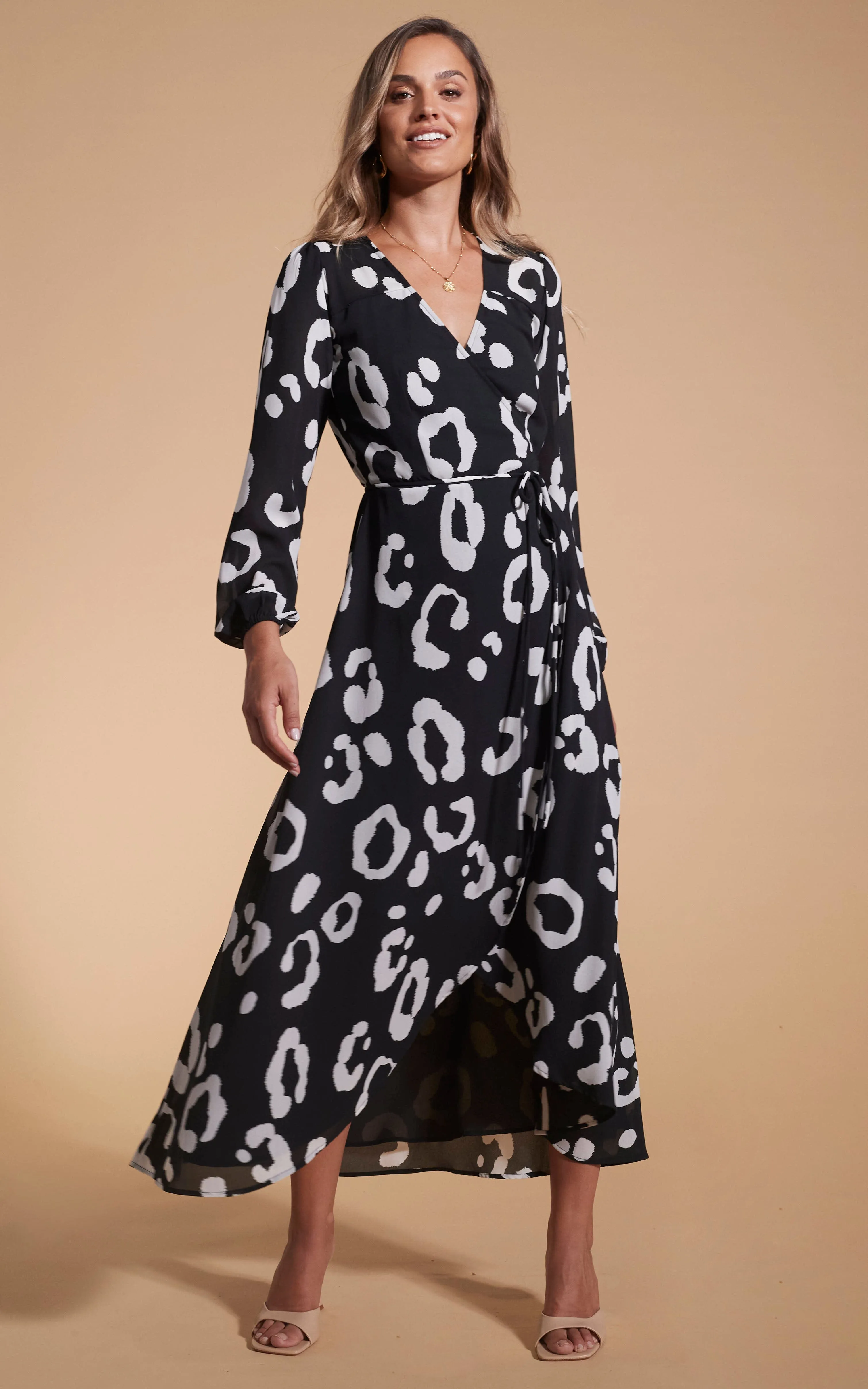 Jagger Maxi Dress In Oversized Mono Leopard