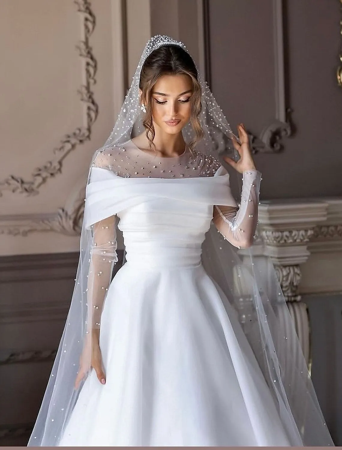 Luolandi Beach Little White Dresses Formal Wedding Dresses A-Line Illusion Neck Long Sleeve Floor Length Tulle Bridal Gowns With Ruched