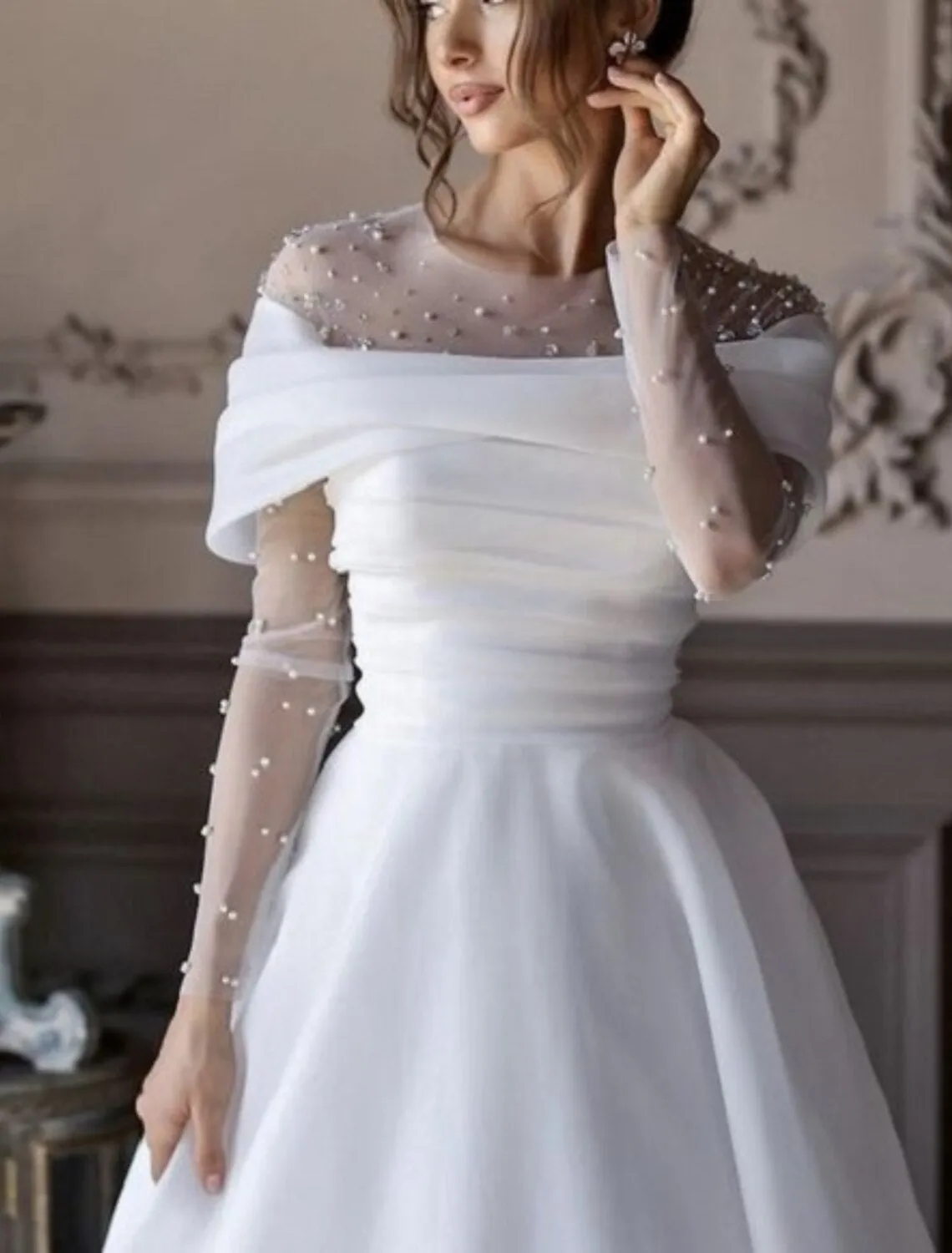 Luolandi Beach Little White Dresses Formal Wedding Dresses A-Line Illusion Neck Long Sleeve Floor Length Tulle Bridal Gowns With Ruched