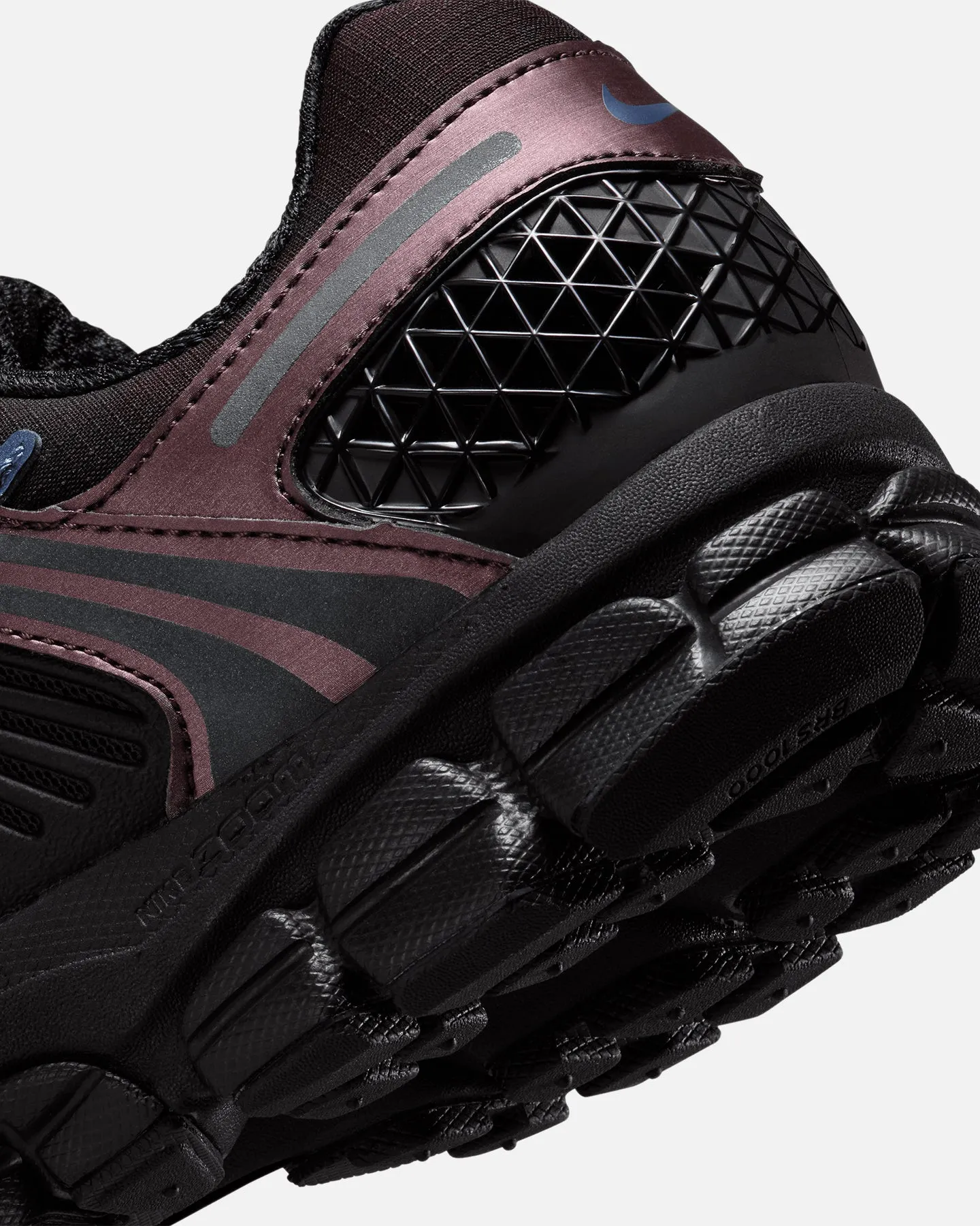 Nike Women's Zoom Vomero 5 Burgundy