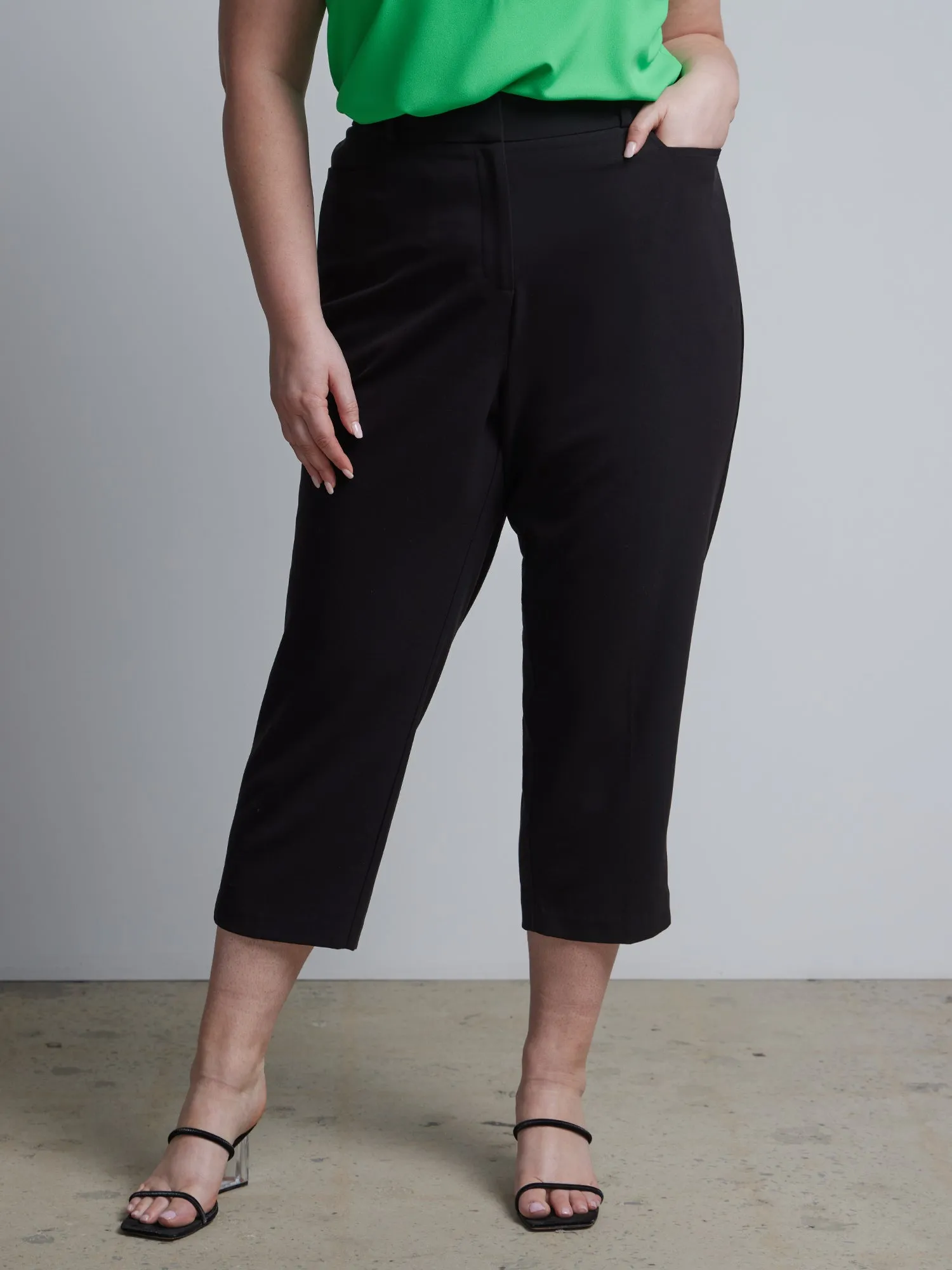 Plus Essential Stretch High Rise Capri Pant
