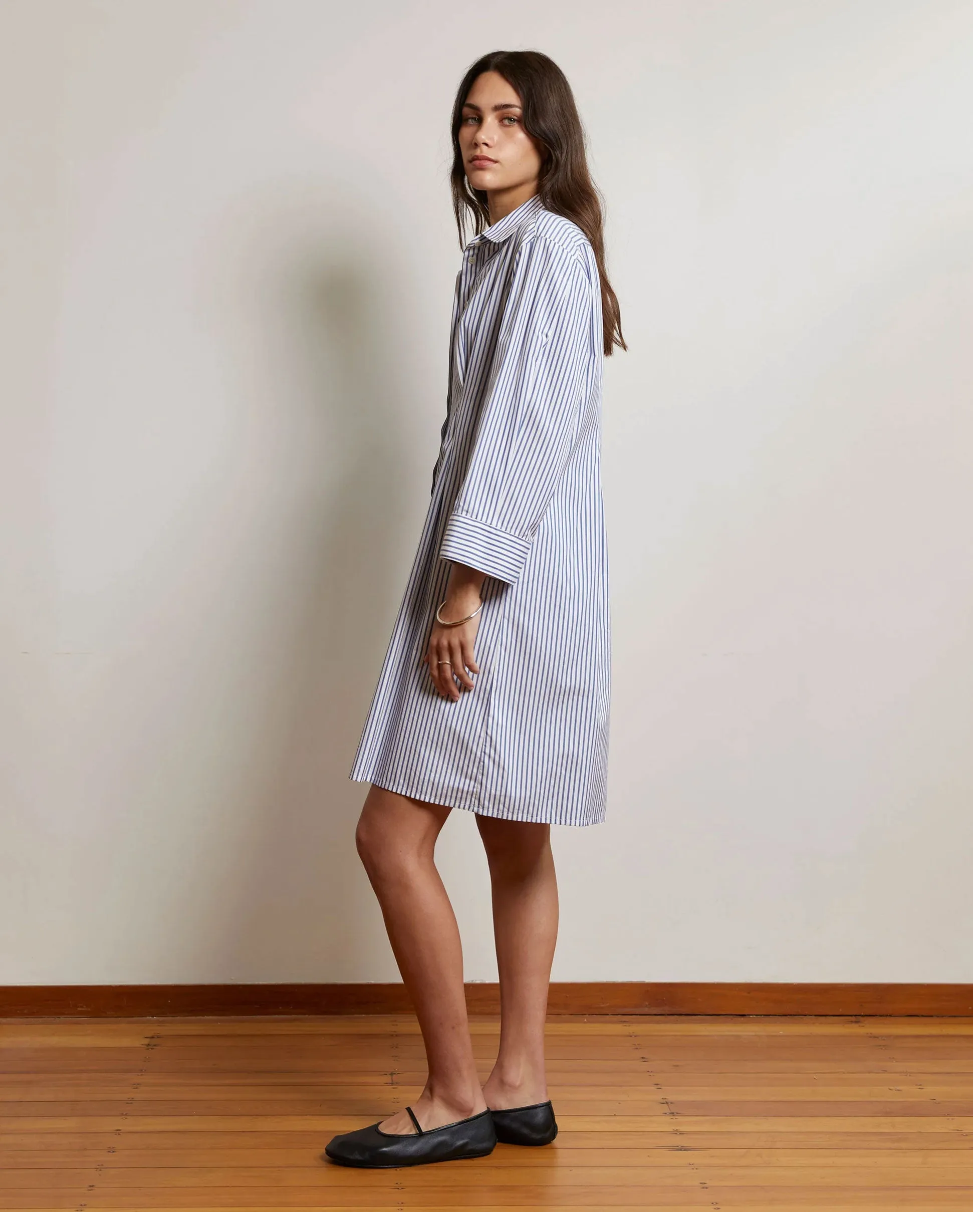 PULLOVER SHIRT DRESS / DARK BLUE & WHITE