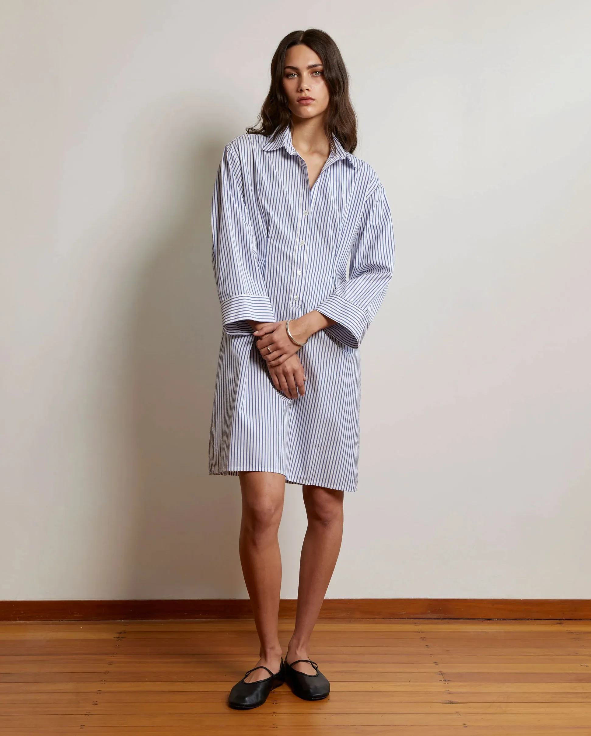 PULLOVER SHIRT DRESS / DARK BLUE & WHITE