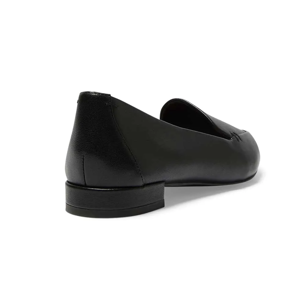 Raven Loafer in Black Leather