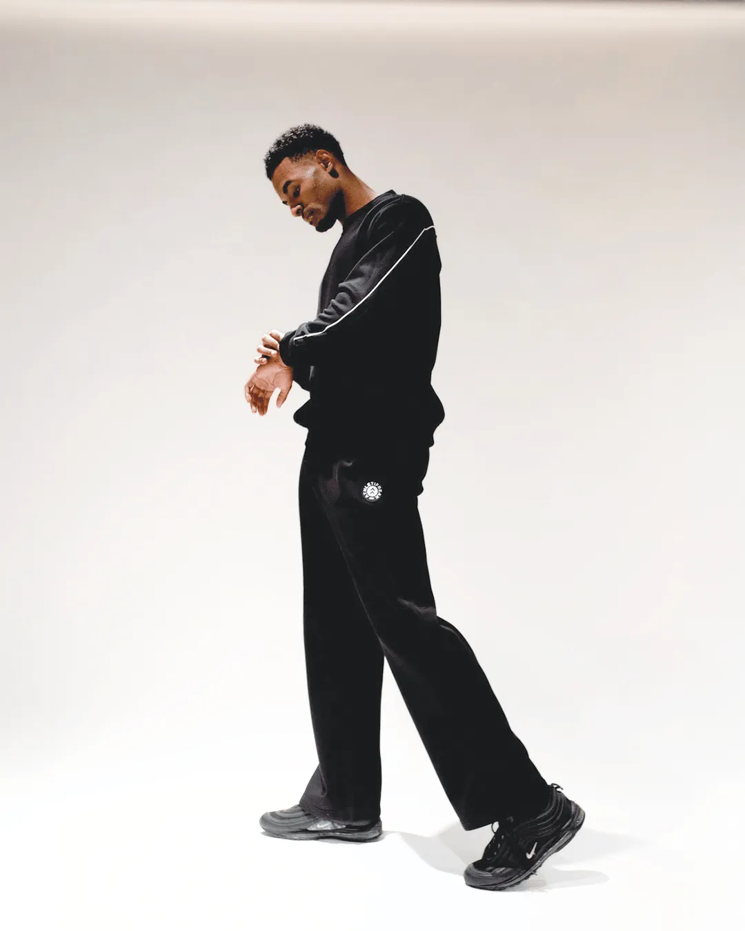 [ULTRALUX] Straight-leg Pants - Black