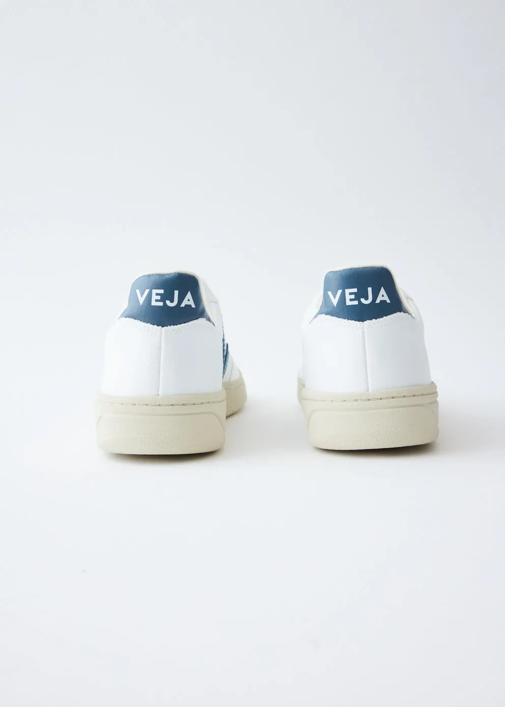 V-10 Vegan Sneakers