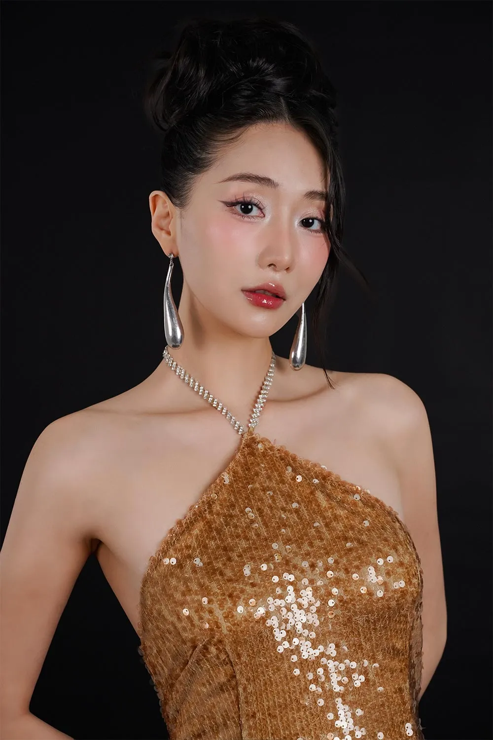 Yen Kim A-line Sleeveless Mesh Sequin Floor Length Ao Dai