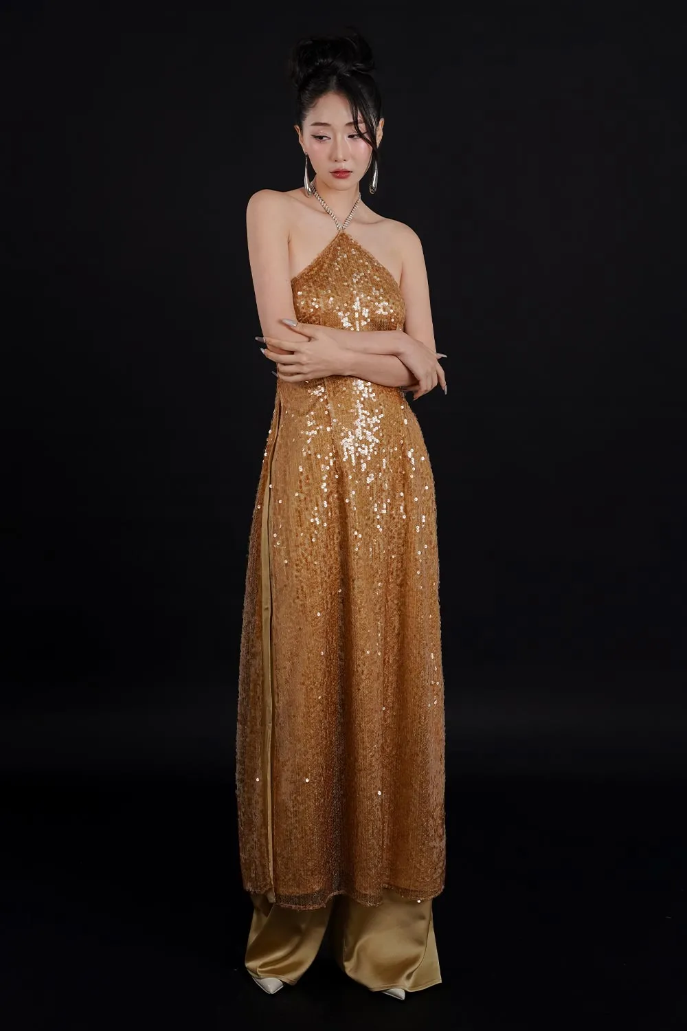 Yen Kim A-line Sleeveless Mesh Sequin Floor Length Ao Dai